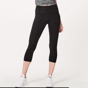 Lululemon cropped leggings